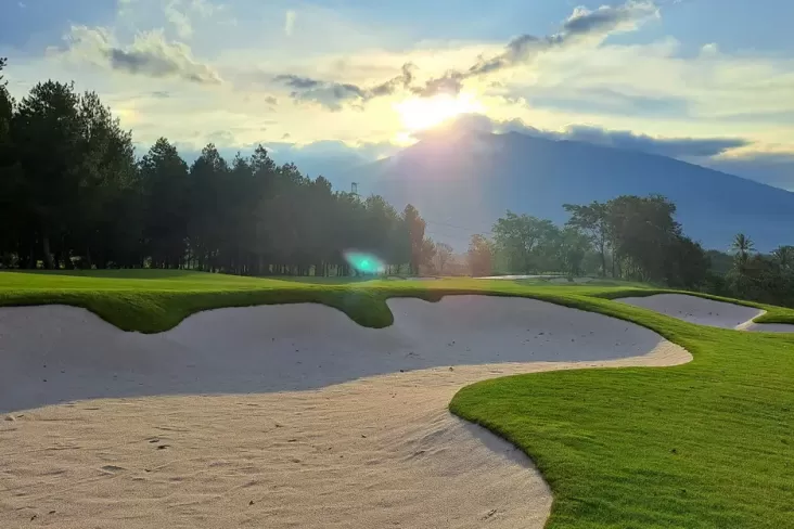 Lapangan Golf Terindah Di Dunia